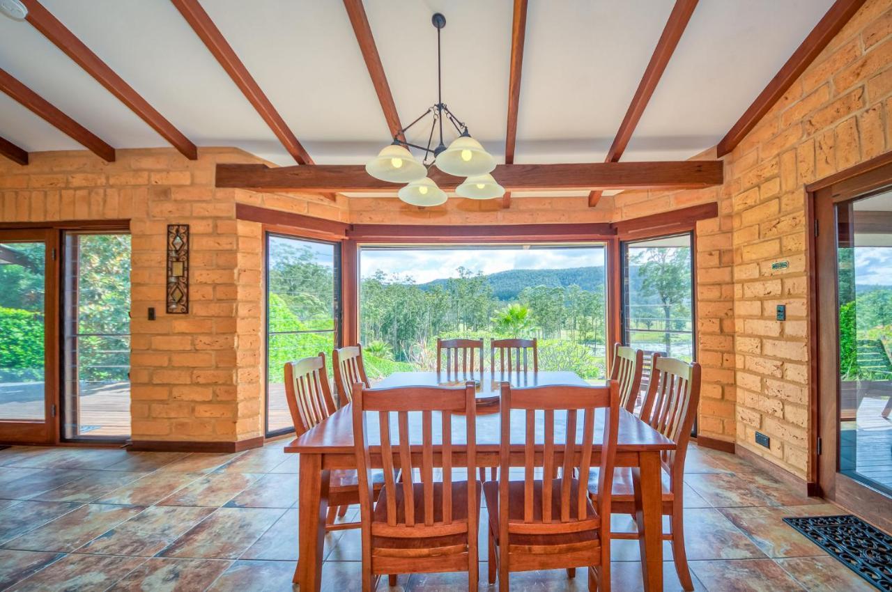 Clarendon Forest Retreat Country house